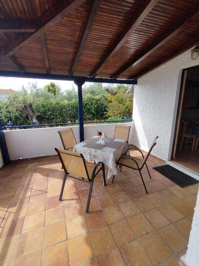 Vounária Takis Haikos House Two Minutes Walk To The Beach Peroulia מראה חיצוני תמונה