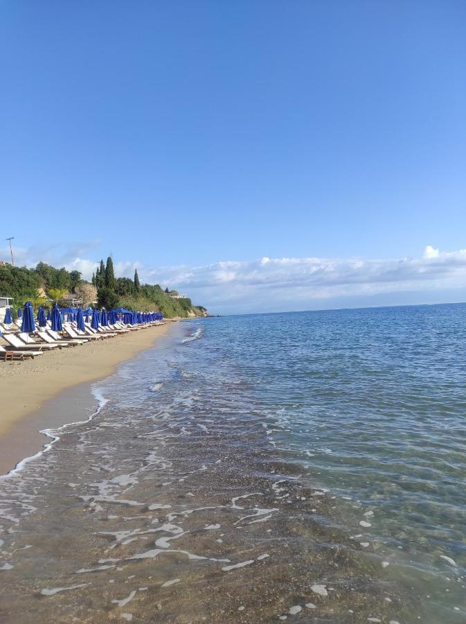 Vounária Takis Haikos House Two Minutes Walk To The Beach Peroulia מראה חיצוני תמונה
